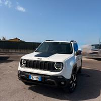 Jeep Renegade 4x4 TrailHawk 2.0 Diesel 170 cv