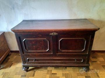 Cassapanca in legno antica