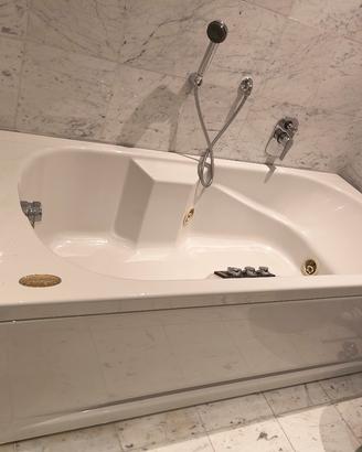 vasca idromassaggio da bagno