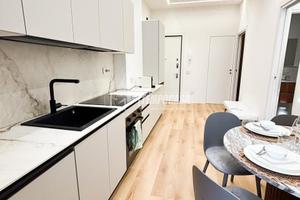 BILOCALE CON TERRAZZO