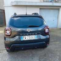 Annuncio auto