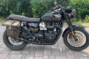 Triumph Bonneville t120 black