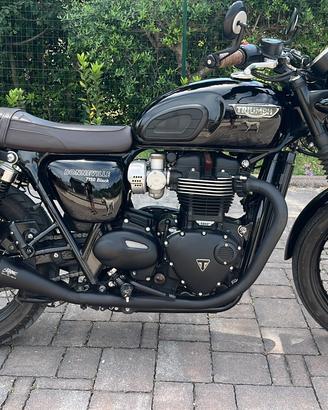 Triumph Bonneville t120 black