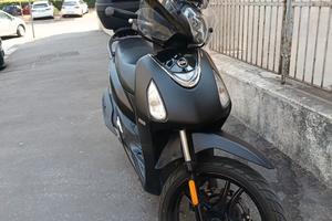 scooter 200 SIM  simphony 