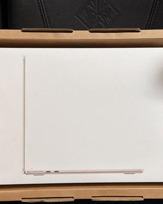 MacBook AIR 13 M5 512GB 16GB RAM ORO NUOVO 2026