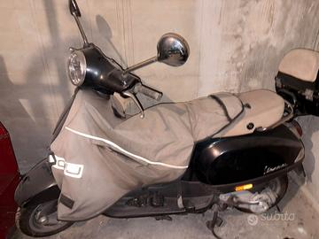 Vespa Piaggio LX50 (2012) 