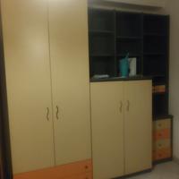 Armadio Cameretta con ripiani e cassetti + comò