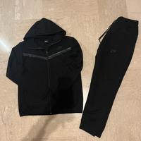 Nike Tech Fleece Nera Taglia L