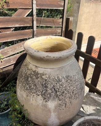 Antica giara da olio
