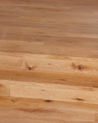 Rivestimento in legno di gradini e scale su misura