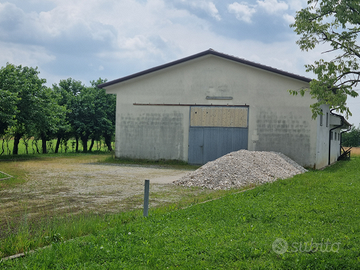 Cervo Capannone agricolo