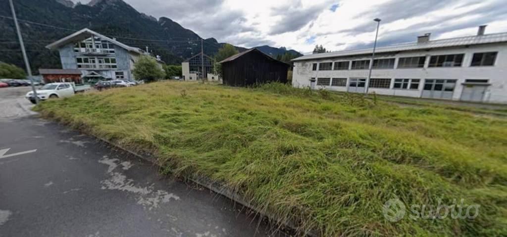 Immobile in asta di 1981 m² a Domegge di Cadore - Vista 2
