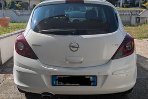 Opel Corsa tetto panoramico