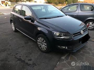 VOLKSWAGEN POLO 2011