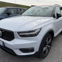VOLVO XC40 T4 Recharge Plug-in Hybrid R-design