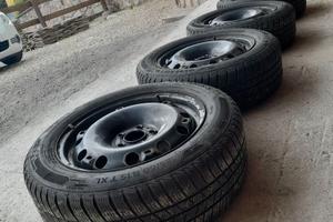 Ruote con gomme invernali