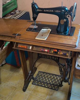 macchina da cucire "Singer" anno 1930