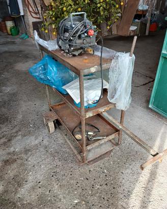 POMPA A MOTORE CON CARRELLO 