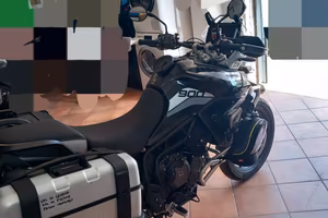 TRIUMPH 900 GT PRO 2020
