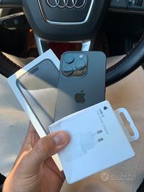 iPhone 15 pro 128GB buon condizioni batteria 89%