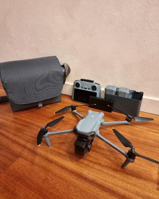 DJI Air 3S Combo Fly More (RC 2 con schermo)


