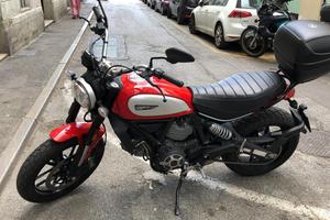 Moto Ducati Scrambler Icon 800