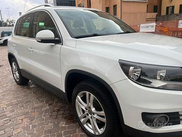 Volkswagen Tiguan 2.0 TDI SCR 4MOTION Style BlueMo