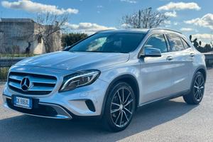 MERCEDES GLA 200D 136CV PREMIUM 2015