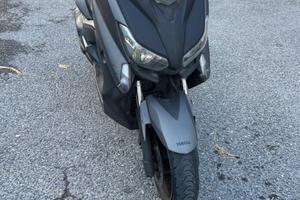 Yamaha X-Max 400 - 2013