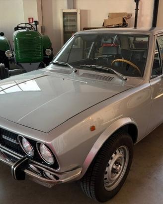 Alfa Romeo Alfetta scudo stretto prima serie 1800 