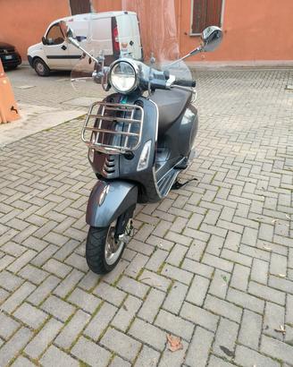 Vespa 125 primavera Touring 