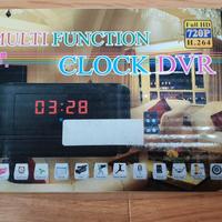 Microcamera nascosta in sveglia