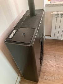 Stufa a Pellet Freepoint Slim