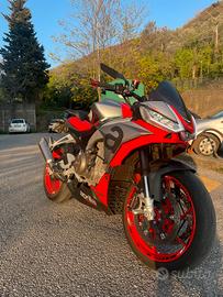Aprilia tuono 660
