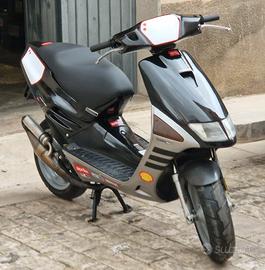 Aprilia SR 50 urban kid prima serie