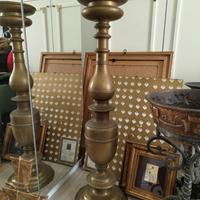 Grande Candeliere vintage da terra in ottone