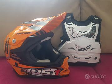 casco e paraschiena bambino