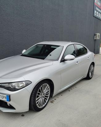 Alfa Romeo Giulia super 150 cv automatica