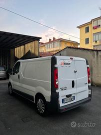 RENAULT Trafic 2011