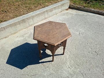 tavolino in legno 