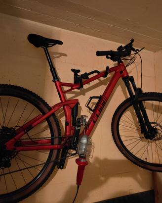 Bicicletta CUBE STEREO 29