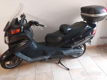 SUZUKI BURGMAN 650