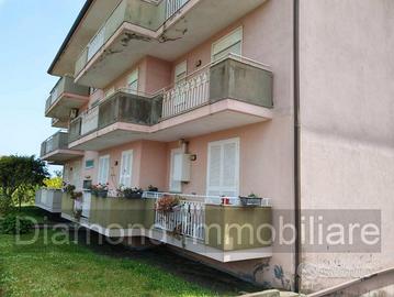 Appartamento con garage a Mascali