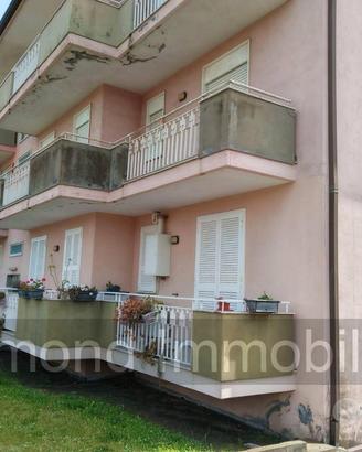 Appartamento con garage a Mascali