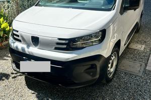 PEUGEOT PARTNER PASSO LUNGO 3 posti