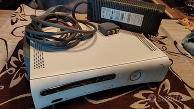 X Box 360 e Play station 2 Leggere