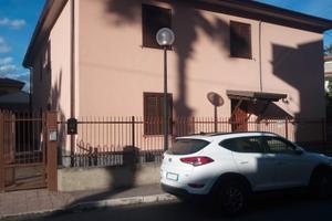 Primo piano, 6 letti, posto auto, 200mt dal mare