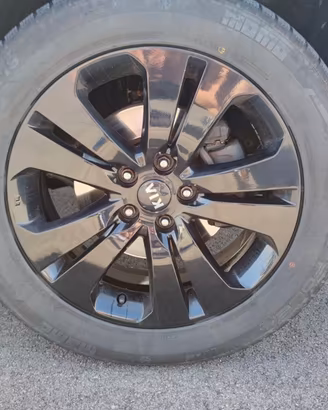 Cerchi in Lega Kia Sportage 235/55 R18 nero lucido