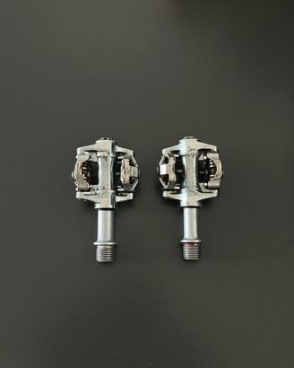Pedali automatici clipless Exustar