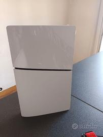 PS5 Slim in Garanzia fino a Novembre 2026